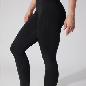 Bootyful Uplift Ankle Tights in Black